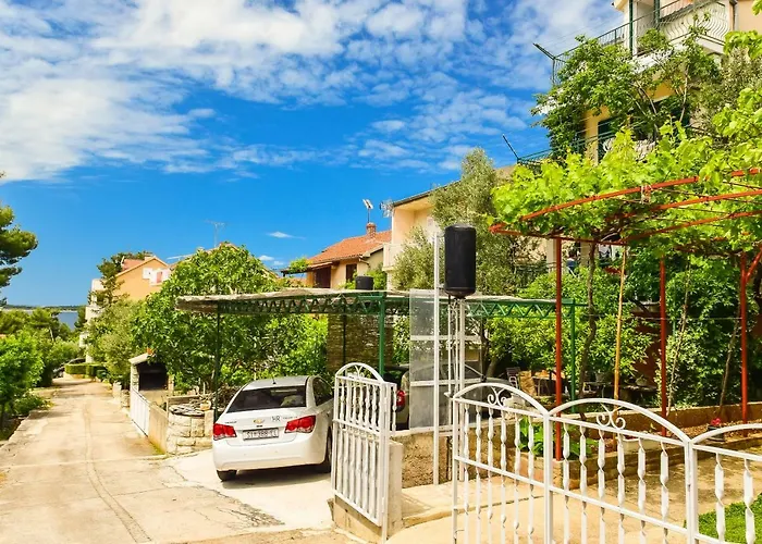 アパート Zoricic